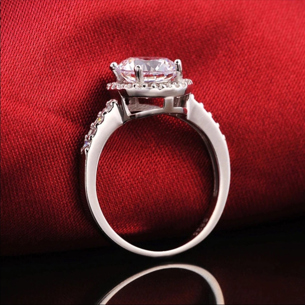 Sterling Silver Cubic Zirconia Ring - Picture 2 of 3